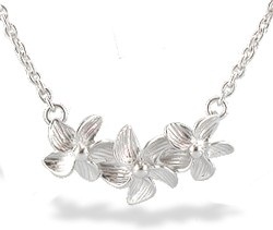 Top 9 Beautiful Flower Necklace Designs for Special Occasions