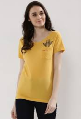 9 Trendy Designs of Yellow T Shirts for Men and Women