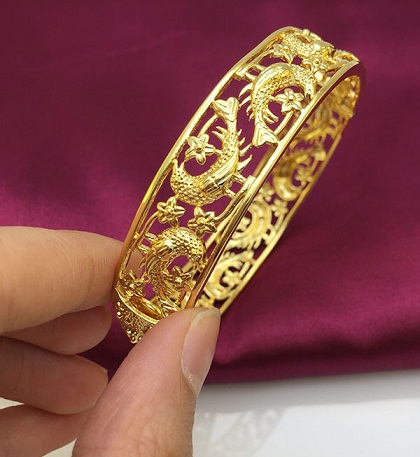 15 Indian Gold Plated Bangles Designs for Women