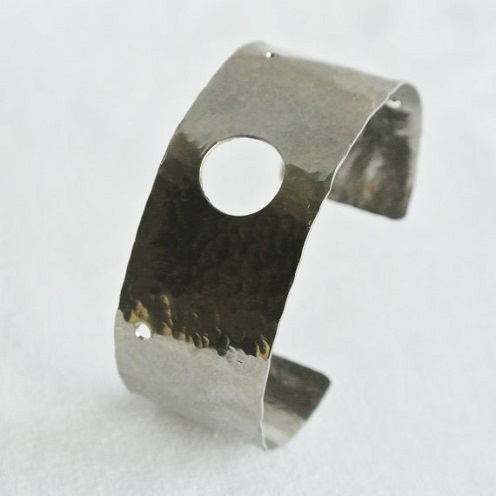 9 Latest Designs of Titanium Bracelets for Men