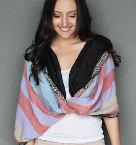 9 Stylish Designs of Neck Scarfs For Men and Women in Fashion