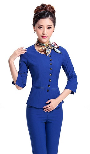 9 Stylish Designs of Neck Scarfs For Men and Women in Fashion