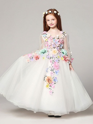 9 Beautiful Designs of Pageant Dresses for Women and Girls