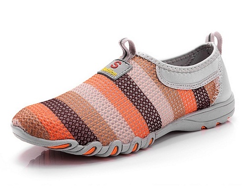 15 Latest &amp; Comfortable Walking Shoes for Men &amp; Women