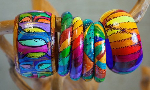 9 Different Types of Wooden Bangles | I Fashion Styles