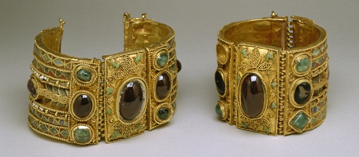 9 Different Types of Wooden Bangles | I Fashion Styles