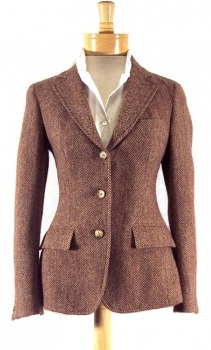 9 New Styles of Woolen Blazers for Men and Women in Trend