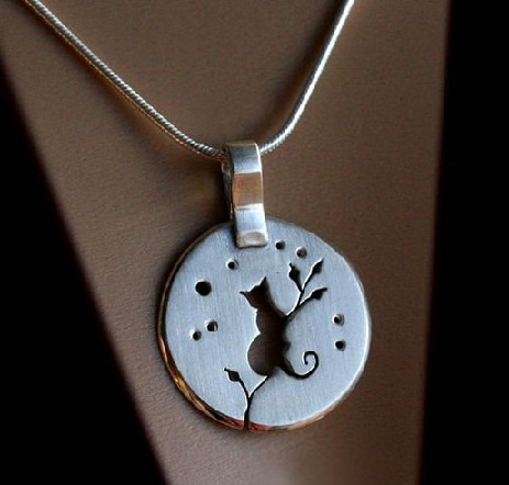 15 Trending Silver Pendant Designs for Women with Stunning Look