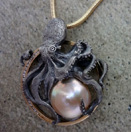 9 New Models of Pearl Pendants for Trendy Look