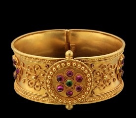 Temple Jewellery Bangles - 9 Trending and Stunning Designs