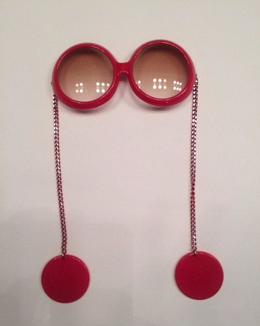 10 Stylish Red Sunglasses for Men and Women in Fashion