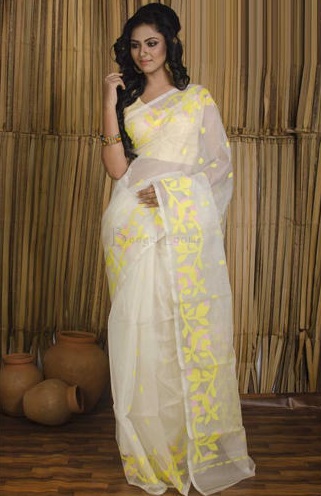 10 Beautiful Pattern of Muslin Sarees for Royal Look