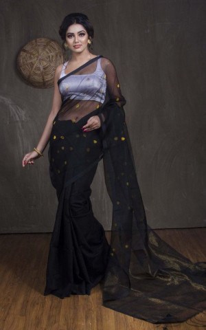 10 Beautiful Pattern of Muslin Sarees for Royal Look