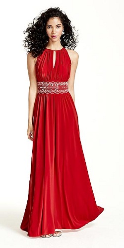 Prom Dresses for Women: 19 Beautiful Designs for High-End Occasions