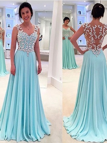 Prom Dresses for Women: 19 Beautiful Designs for High-End Occasions
