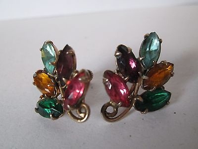 15 Simple and Latest Paper Quilling Earrings Designs