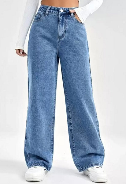 9 Latest Collection of Loose Fit Jeans For Men and Women