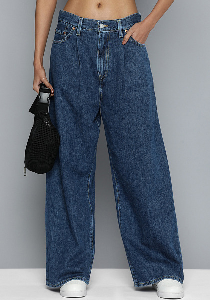 9 Latest Collection of Loose Fit Jeans For Men and Women