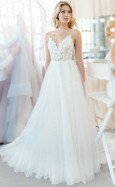 9 Stunning Designs of Spaghetti Dress for Women in Trend