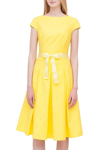 15 Beautiful Models of Yellow Dresses for Women with Stylish Look