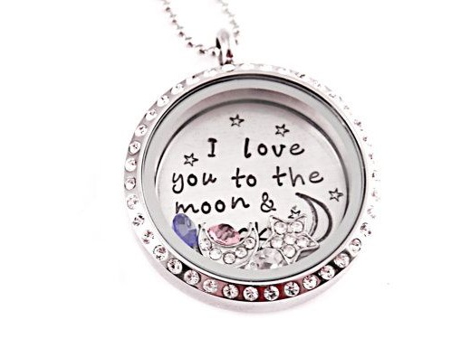 9 Modern Locket Necklace Designs for Stylish Look