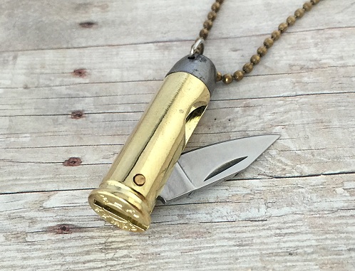 9 Modern Locket Necklace Designs for Stylish Look