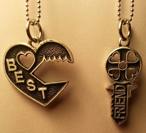 9 New Models of Best Friend Lockets for Friendship