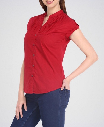 20 Latest Models of Red Shirts For Men And Women in Trend