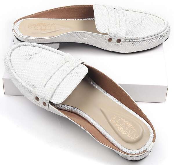 10 Stylish Collection of White Colour Loafers for Men and Women