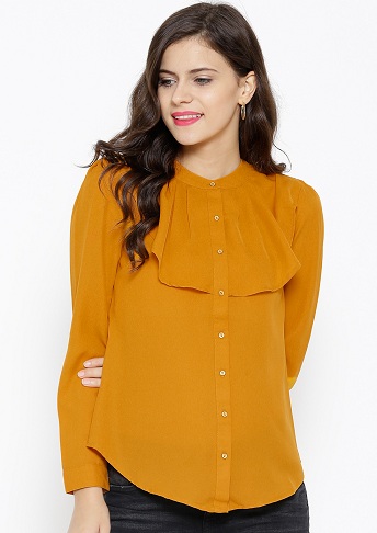 10 Fashionable Models of Yellow Shirts for Men and Women