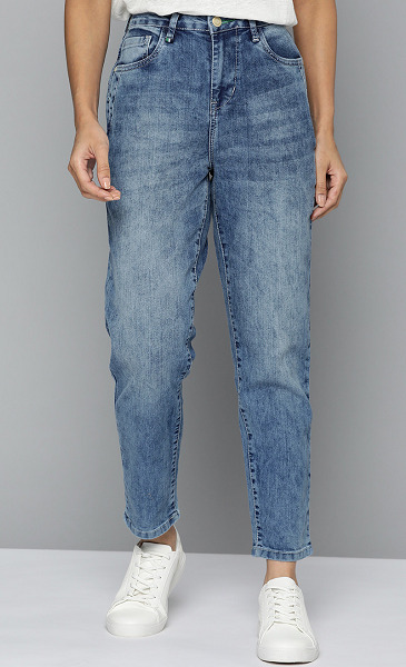 9 Trending Designs of Boyfriend Jeans for Women in Style