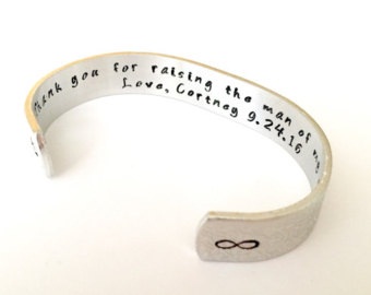 9 Trendy Designs of Silver Bracelets for Men and Women