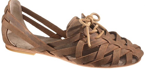 9 Popular Designs of Caterpillar Sandals for Men and Women