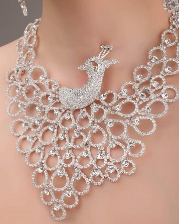 9 Trending Designer Jewellery Designs for Stunning Look