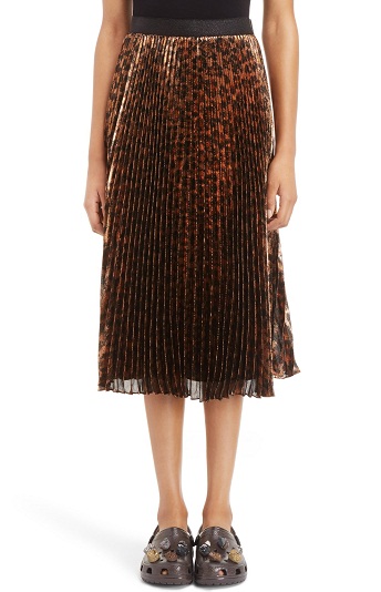 15 Trending Broomstick Skirts for Ladies with Beautiful Look