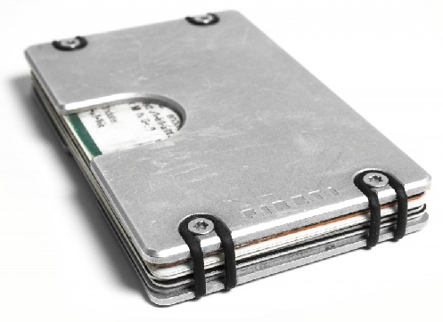 9 Trendy and Safety Metal Wallets for Men and Women