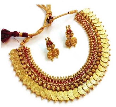 9 Stunning Choker Set Designs for Women in Trend