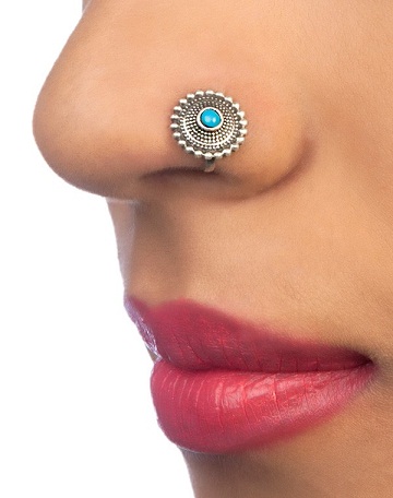 9 Stunning Clip on Nose Pin Designs for Ladies in Fashion
