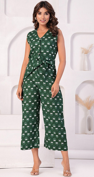 9 Trending Designs of Green Jumpsuits for Fashionable Look