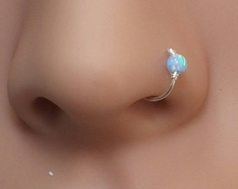9 Latest Magnetic Nose Stud Designs for Womens in Fashion
