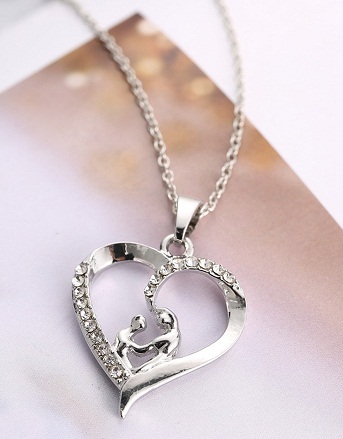 9 Lovely Heart Necklace Designs for Couples | I Fashion Styles