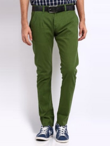 10 Different Shades of Green Trousers for Men and Women
