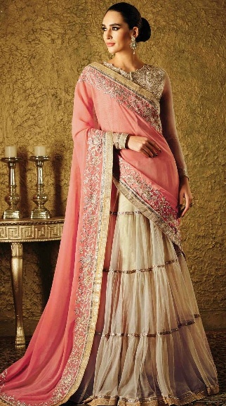 32 Latest Saree Designs For Modern Diva - Treading Collection