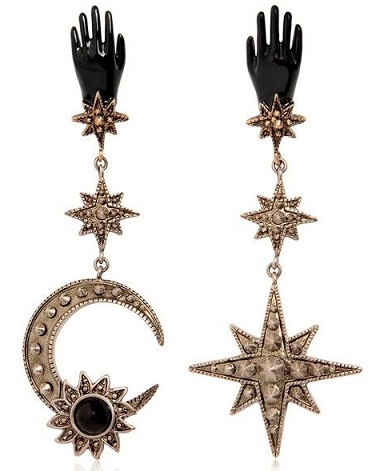 9 New Designs of Star Earrings for Women With Trendy Look