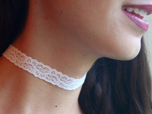 9 Latest &amp; Fashionable White Choker Designs | I Fashion Styles