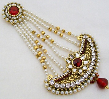 Top 9 Beautiful Indian Bridal Maang Tikka Designs