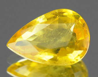 9 Different Shades of Topaz Birthstones and Its Jewellery Designs