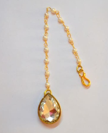 9 Latest Designs of Maang Tikka with Chain - Stunning Collection