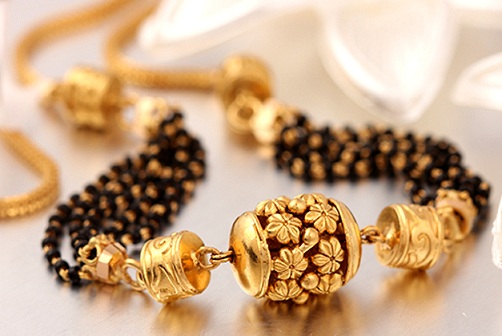 9 Beautiful Antique Mangalsutra Designs for Women in Trend