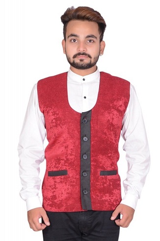 9 Beautiful Models of Red Vests for Men and Women